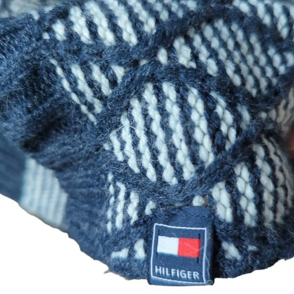 Tommy Hilfiger Reversible Knit Scarf - Picture 8 of 8